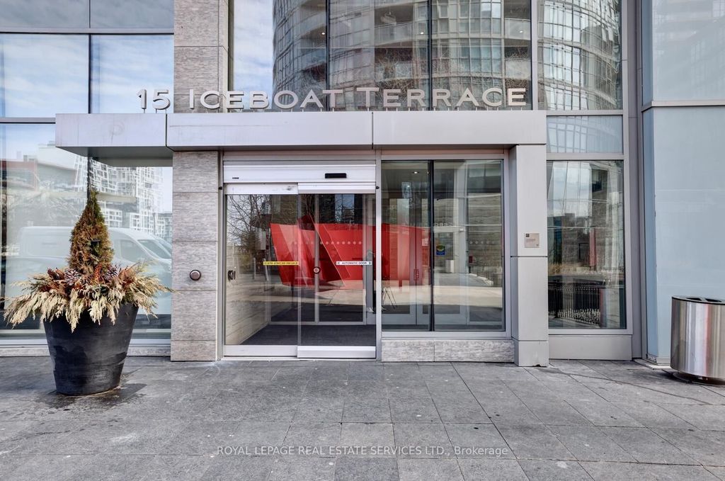 Photo of 15 Iceboat Terrace #3515, Toronto, ON M5V 4A5 (MLS # C12373883)