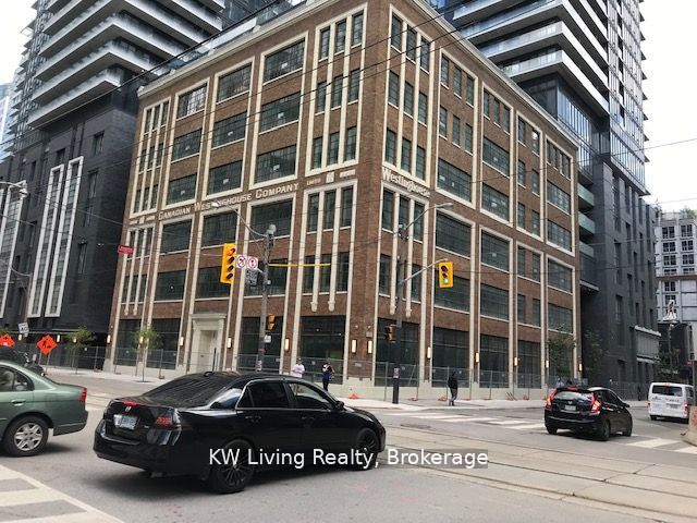 115 Blue Jays Way 4001