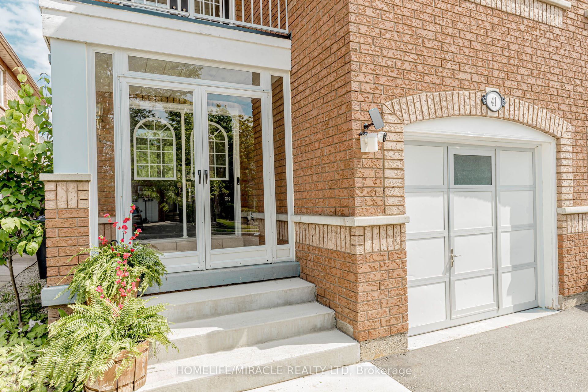 41 Sunny Glen Crescent