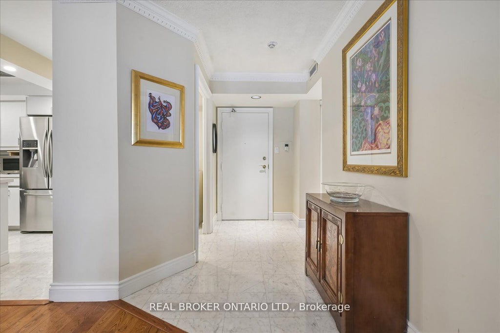 Photo of 130 Carlton Street #602, Toronto, ON M5A 4K3 (MLS # C13538860)