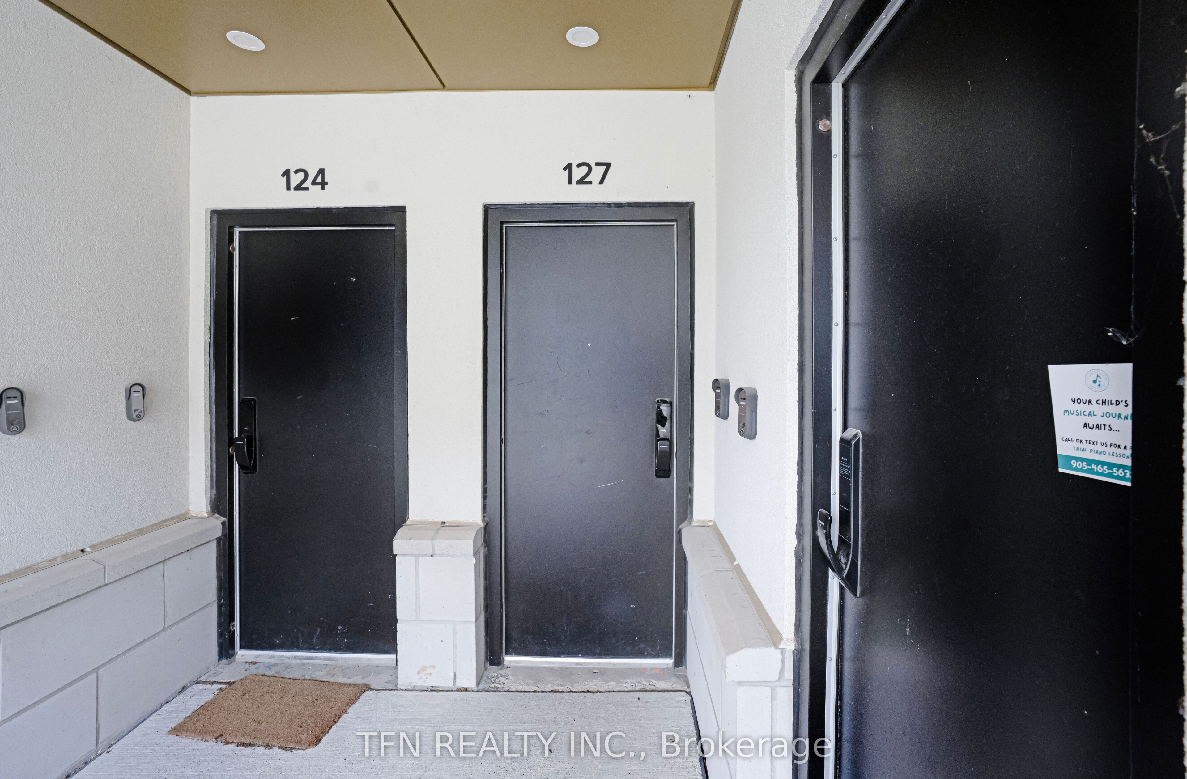 3020 Trailside Drive 127