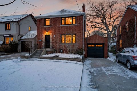 58 Belvedere Boulevard W Toronto ON M8X 1K4