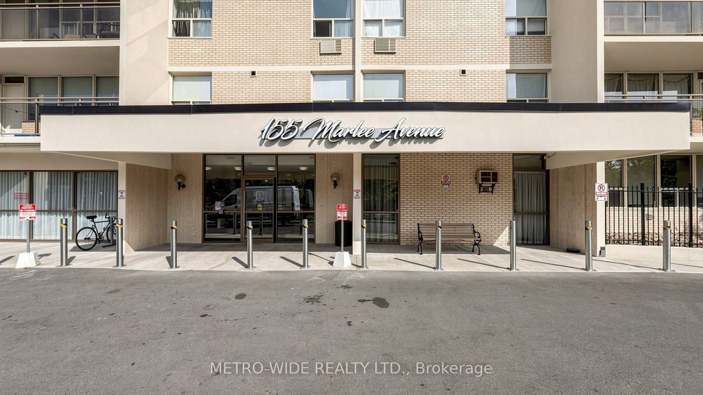 Photo of 155 Marlee Avenue #601, Toronto, ON M6B 4B5 (MLS # W13836984)
