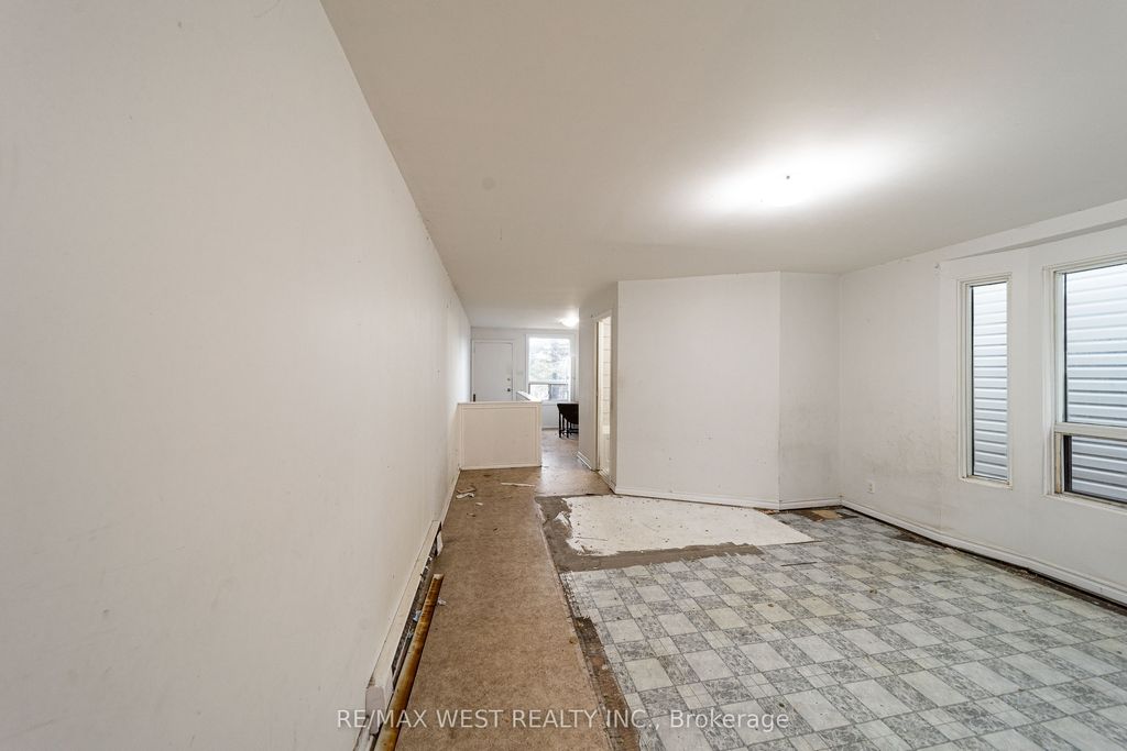 Photo of 157 Boultbee Avenue, Toronto, ON M4J 1B2 (MLS # E12582026)
