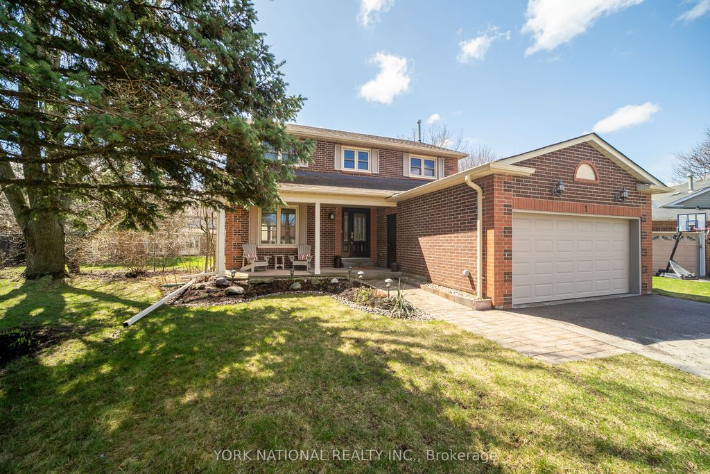 Photo of 1 Eves Court, Newmarket, ON L3Y 7P8 (MLS # N13114560)