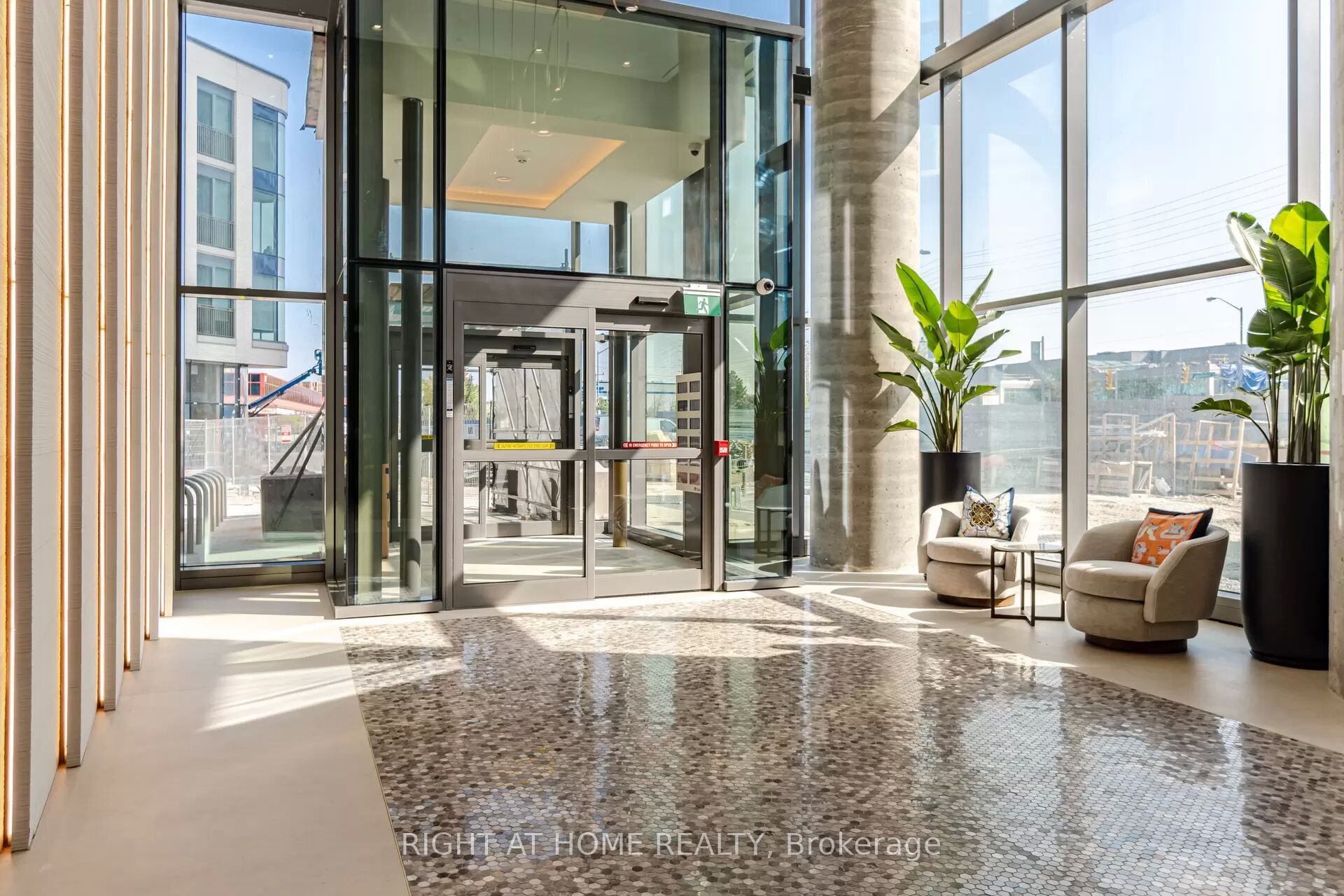 7890 Jane Street 2802