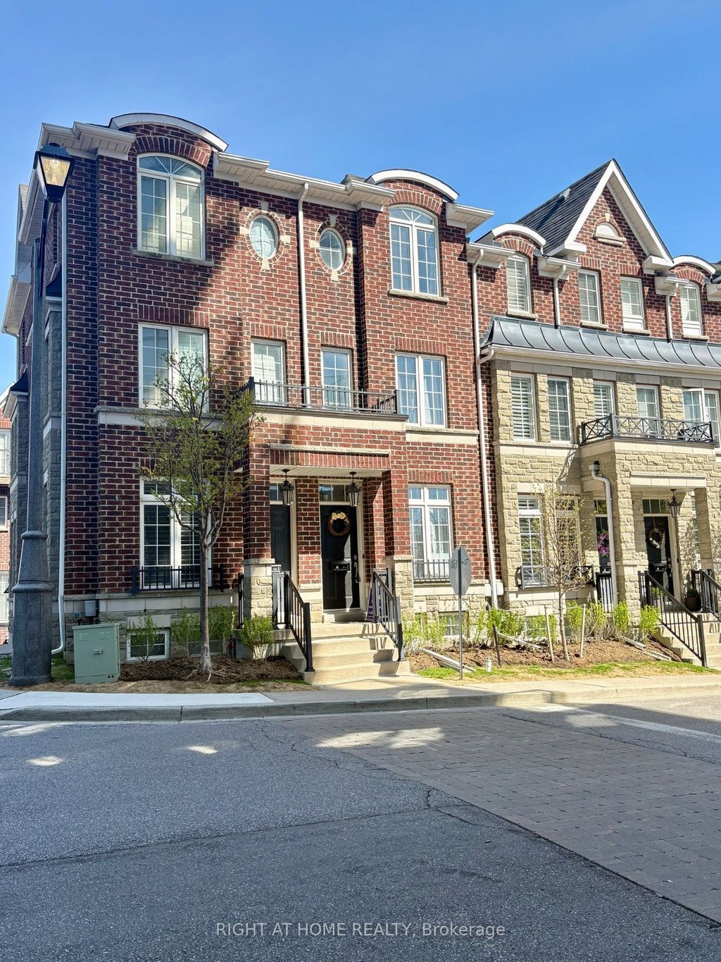 Photo of 101 The Queensway N/A #TH 2, Toronto, ON M8Z 0H1 (MLS # W13058304)