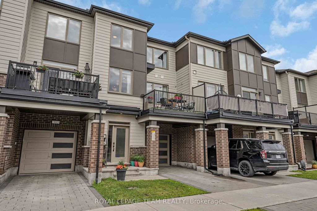 Photo of 305 Squadron Crescent, Manor Park - Cardinal Glen and Area, ON K1K 4Z4 (MLS # X13453198)