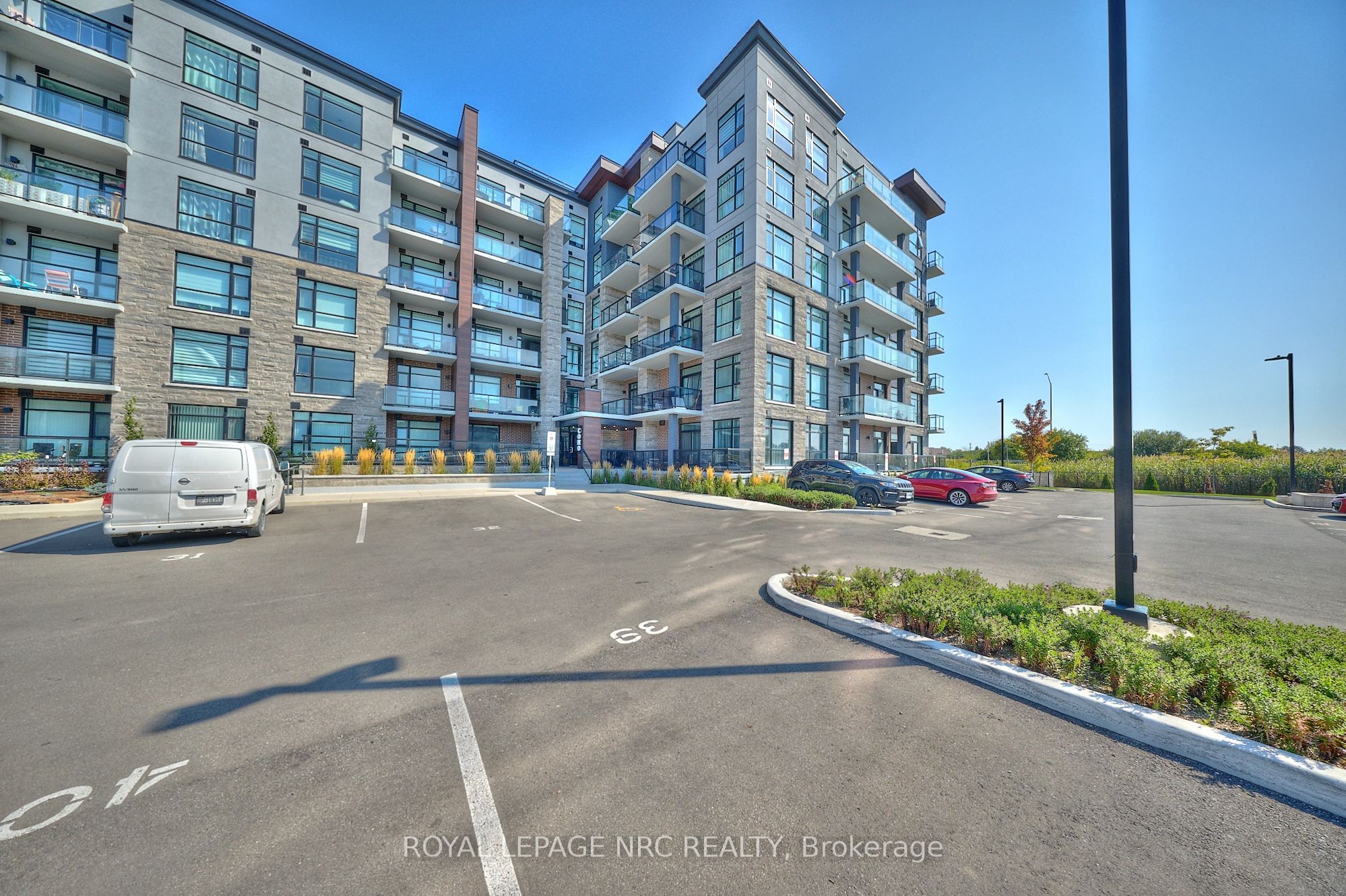 600 North Service Road 221