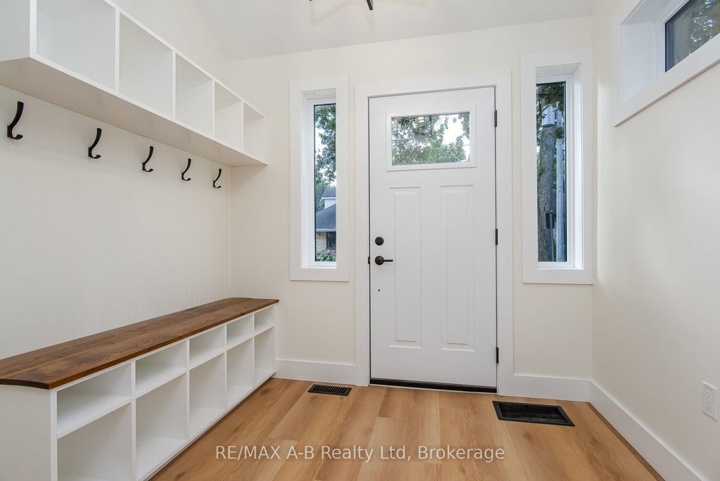 Photo of 40 East Gore Street, Stratford, ON N5A 3X5 (MLS # X13781980)