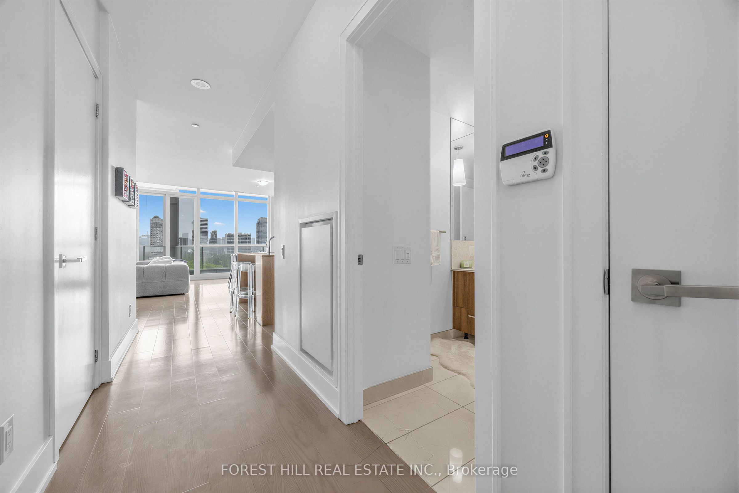170 Avenue Road 1101