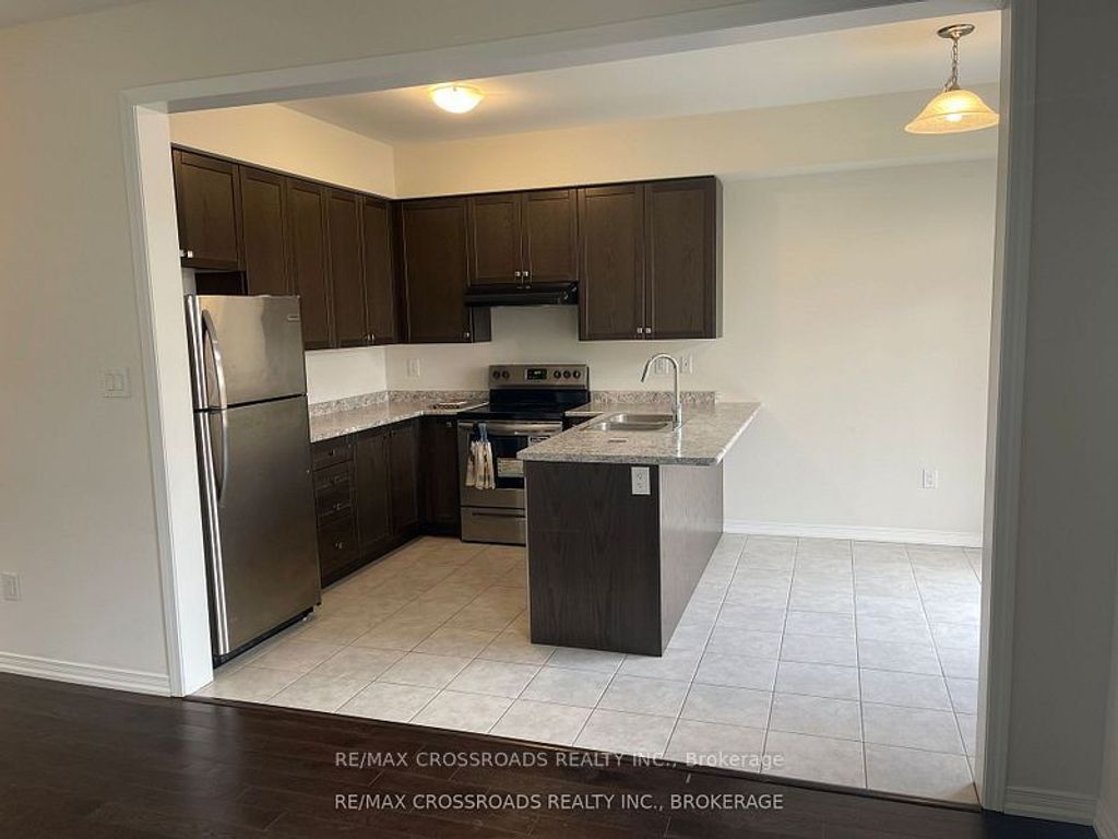 Photo of 166 Munro Circle, Brantford, ON N3T 0R3 (MLS # X12740814)