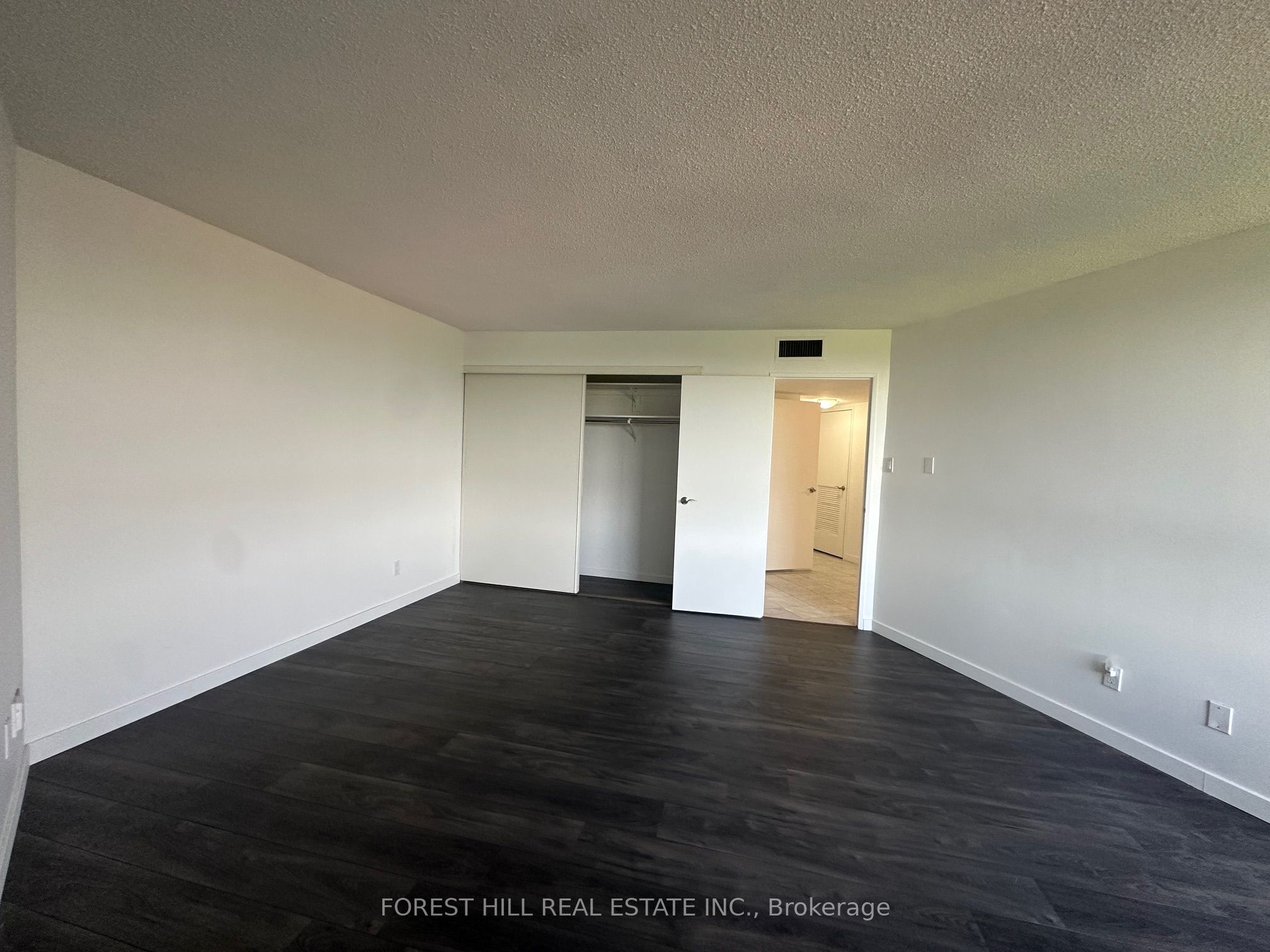 1300 Bloor Street 905