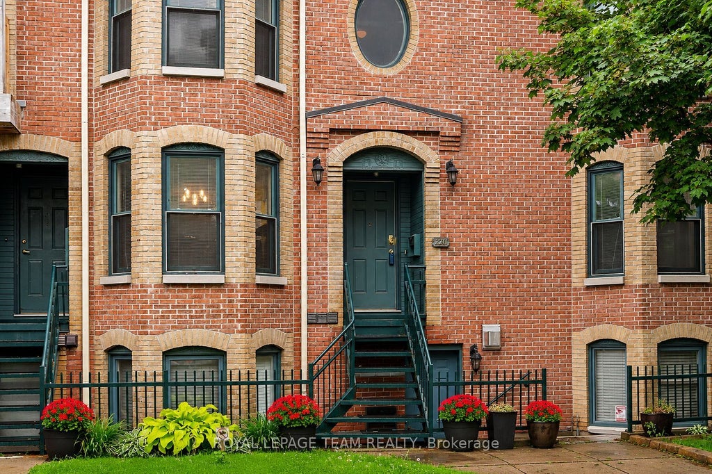 Photo of 220 Wilbrod Avenue #2, Lower Town - Sandy Hill, ON K1N 6L6 (MLS # X13436042)