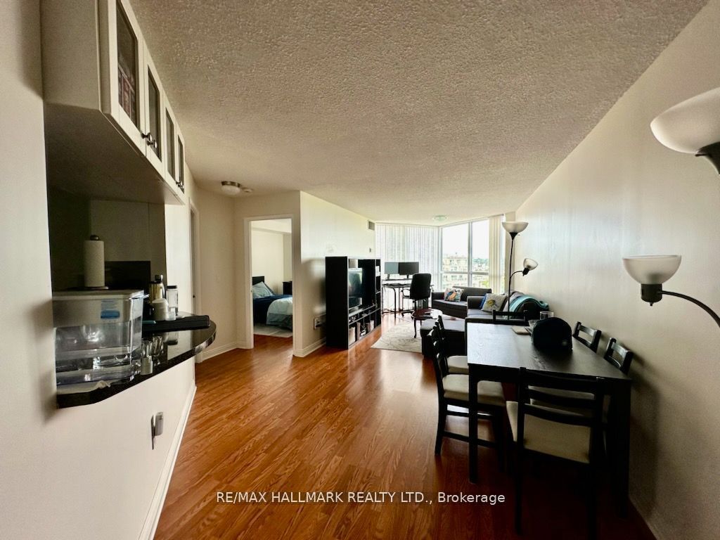 7 Concorde Place 1110