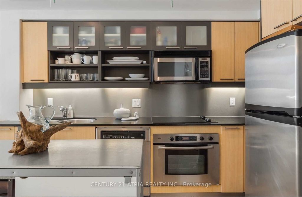 Photo of 36 Blue Jays Way #723, Toronto, ON M5V 3T3 (MLS # C12371087)