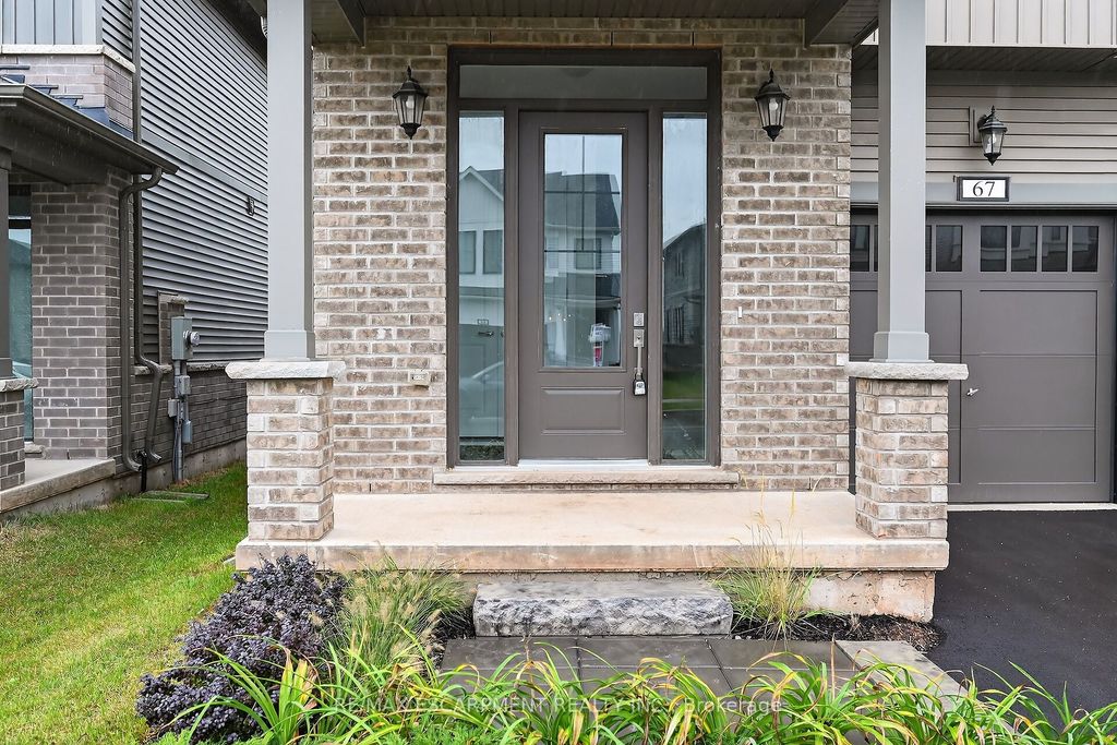 Photo of 67 Starfire Crescent, Hamilton, ON L8E 0K8 (MLS # X12455666)