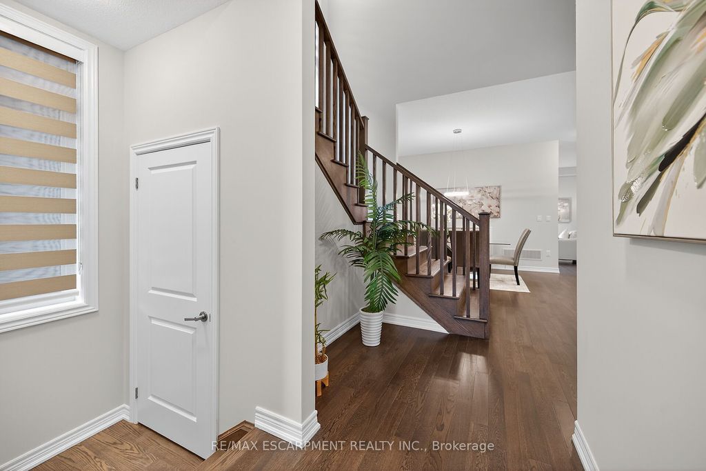 Photo of 67 Starfire Crescent, Hamilton, ON L8E 0K8 (MLS # X12455666)