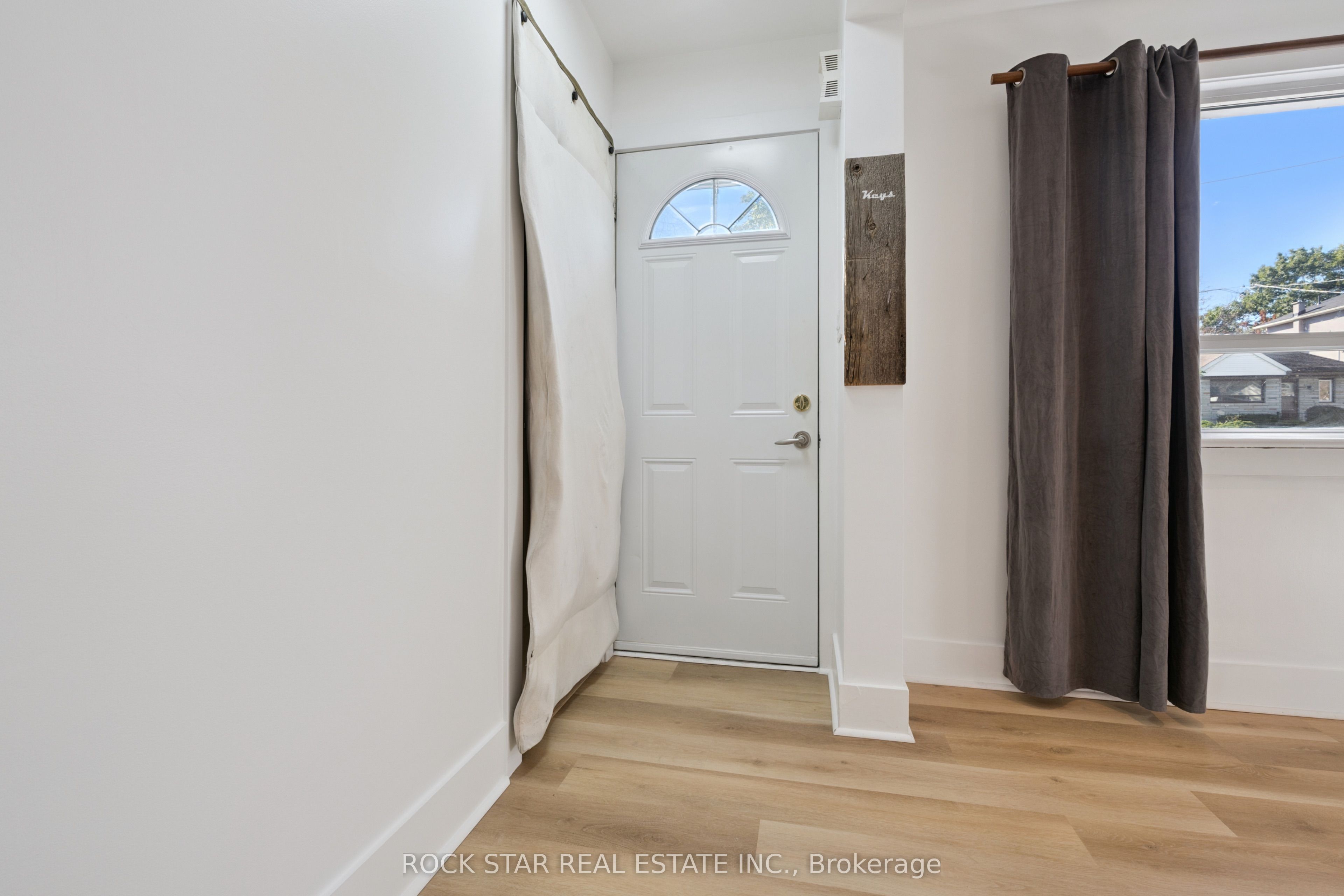20 Braeburn Avenue