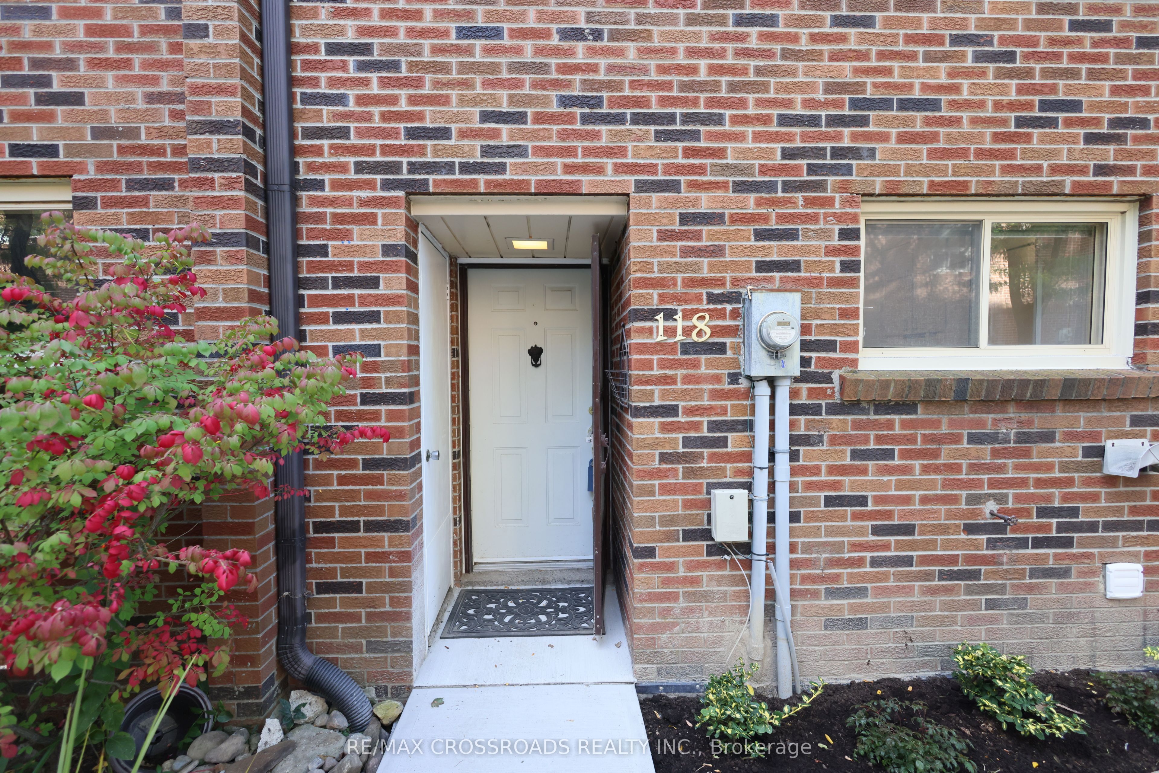 118 Wales Avenue