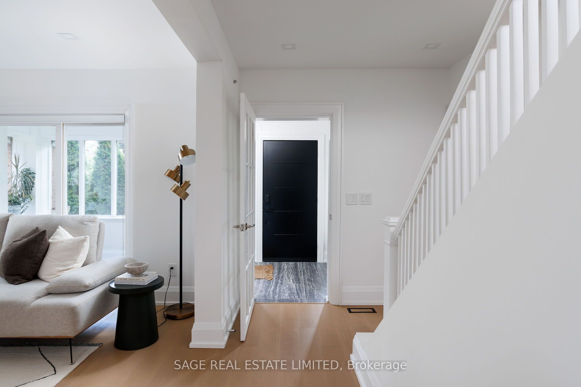 872 Royal York Road
