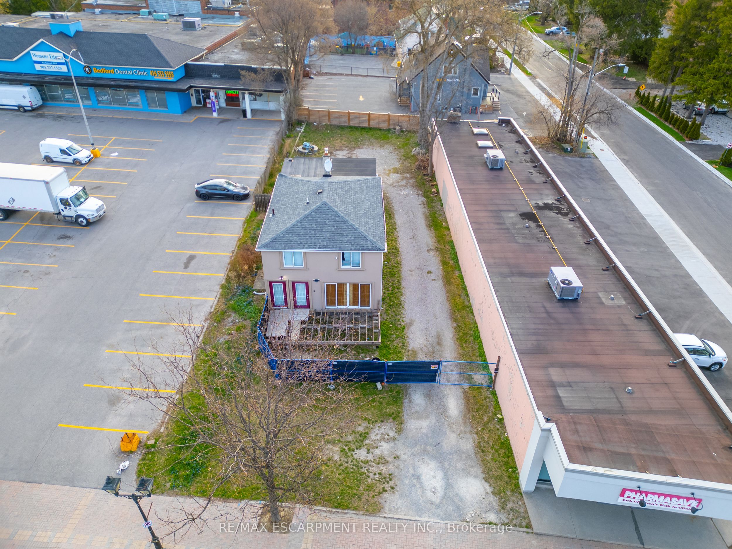 10329 Yonge Street