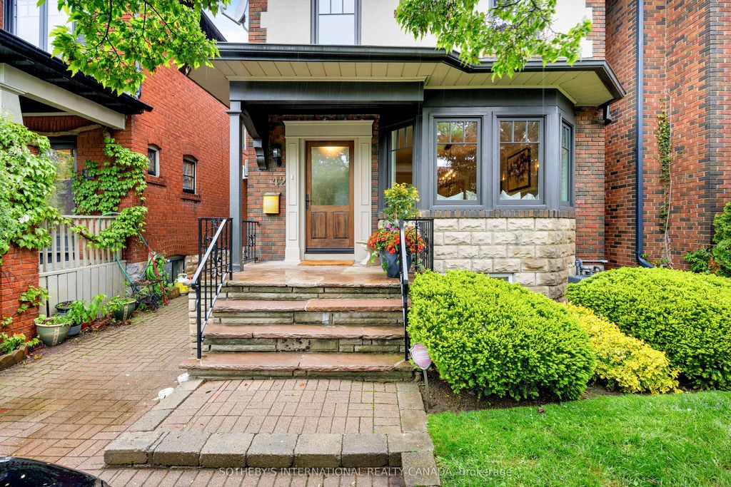 Photo of 42 McNairn Avenue, Toronto, ON M5M 2H5 (MLS # C12427668)