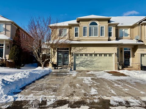 Property photo of 500 stonehenge drive, hamilton, ON l9k 1s7