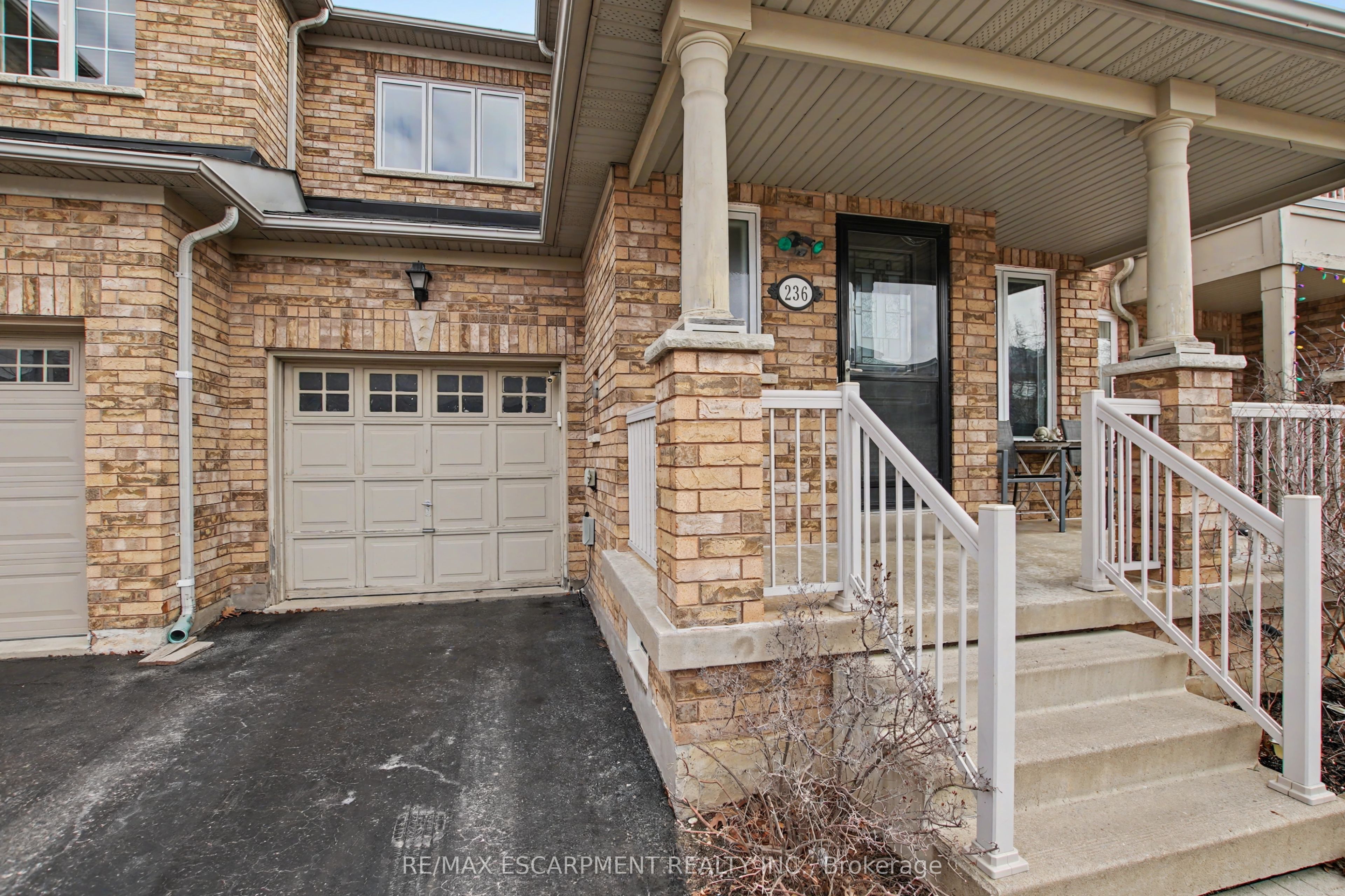 236 Fitzgerald Crescent