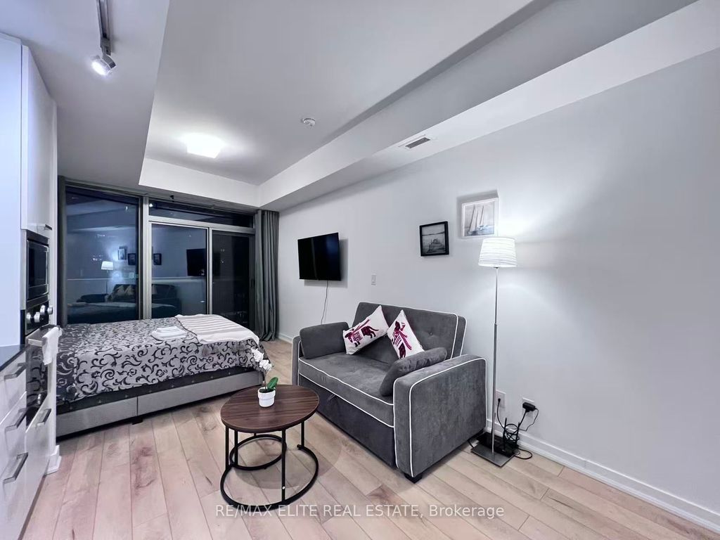 Photo of 12 York Street #2108, Toronto, ON M5J 0A9 (MLS # C12432274)