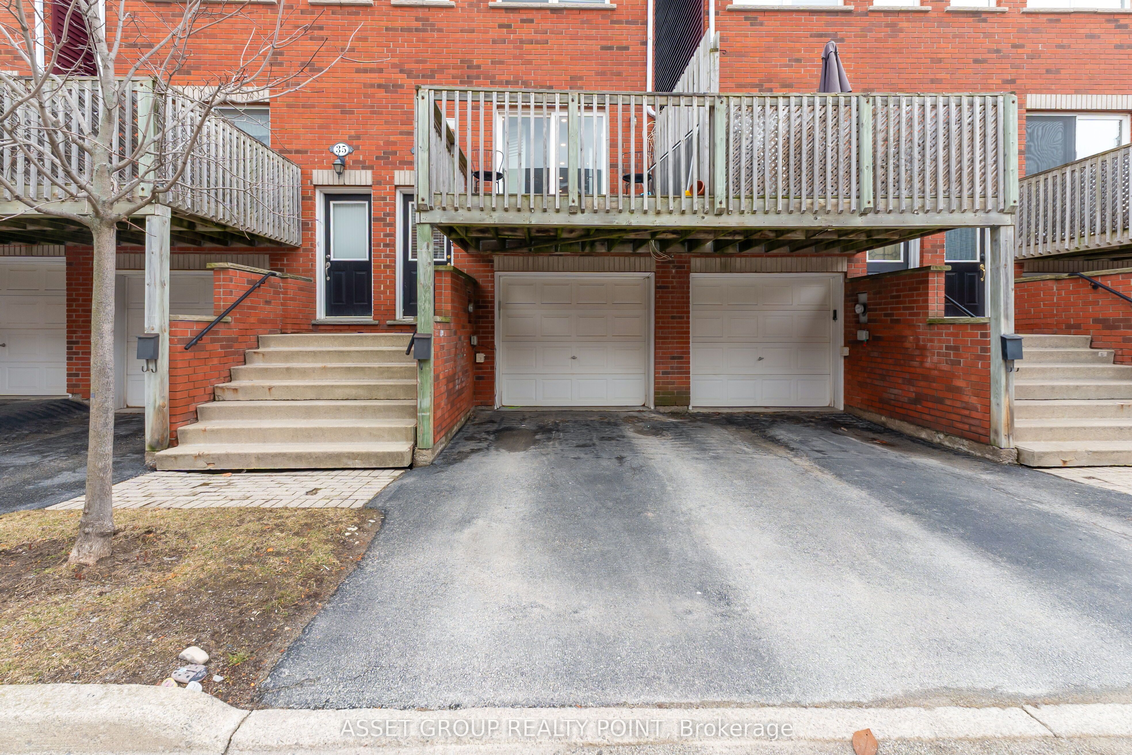 1751 Lampman Avenue 33