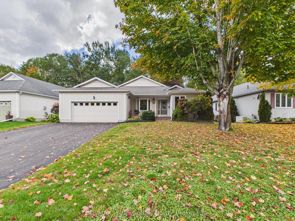 Photo of 48 Springwood Crescent, Gravenhurst, ON P1P 1Y8 (MLS # X13858848)