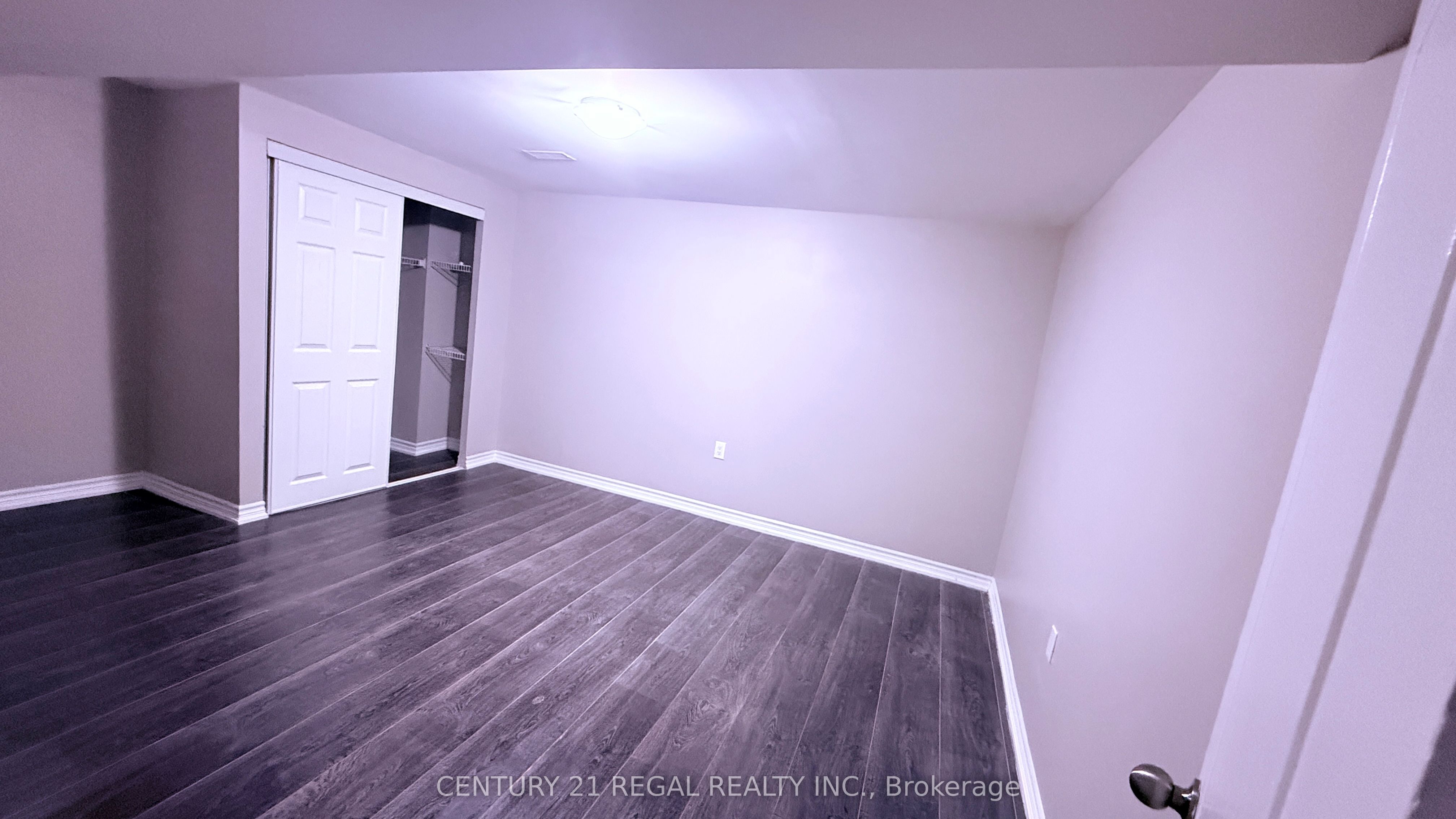 39 Laurentide Crescent