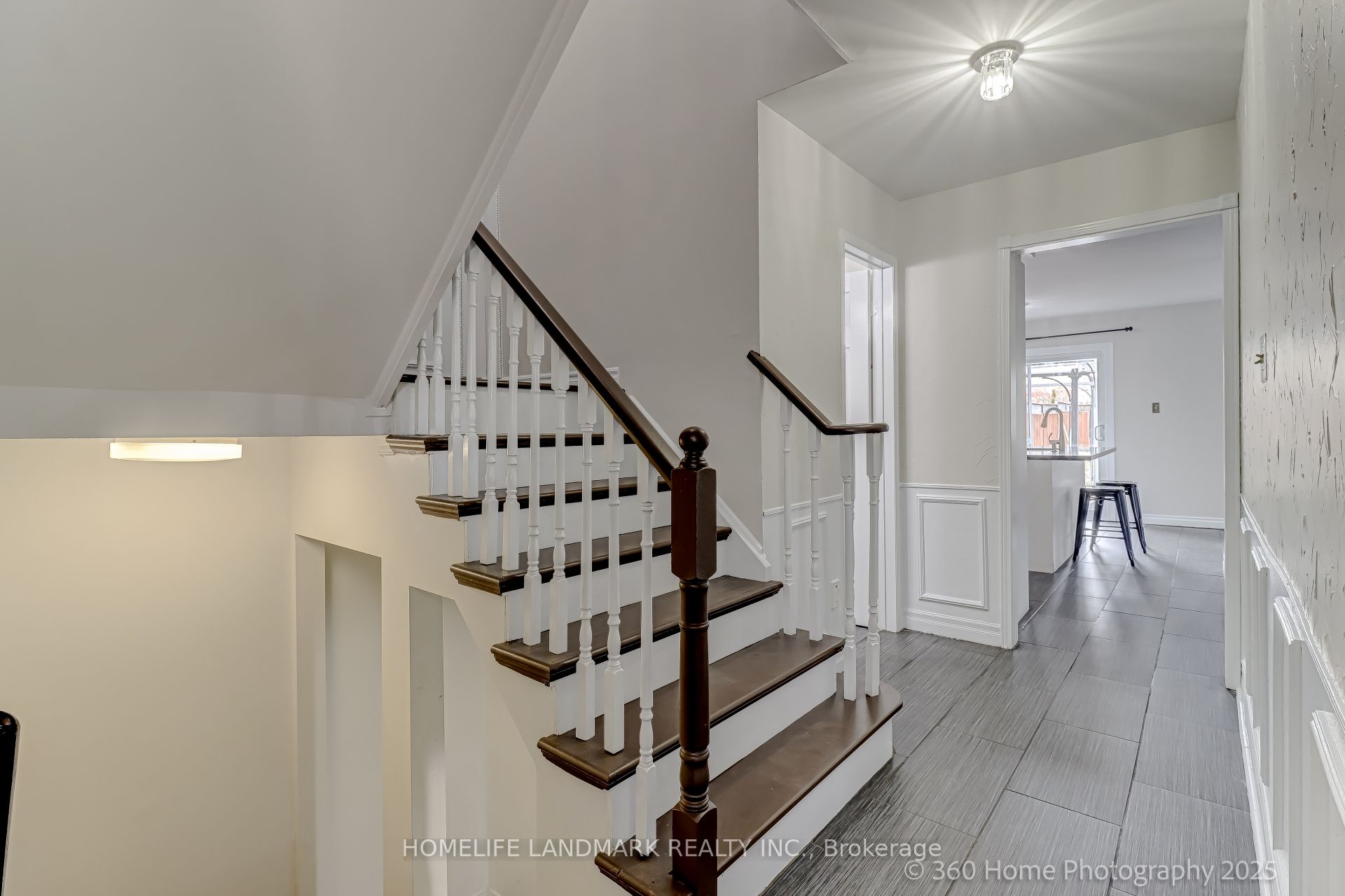 7 Steele Valley Court