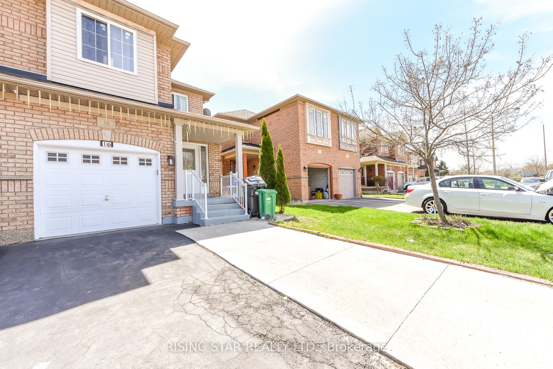 16 Elmpark Court