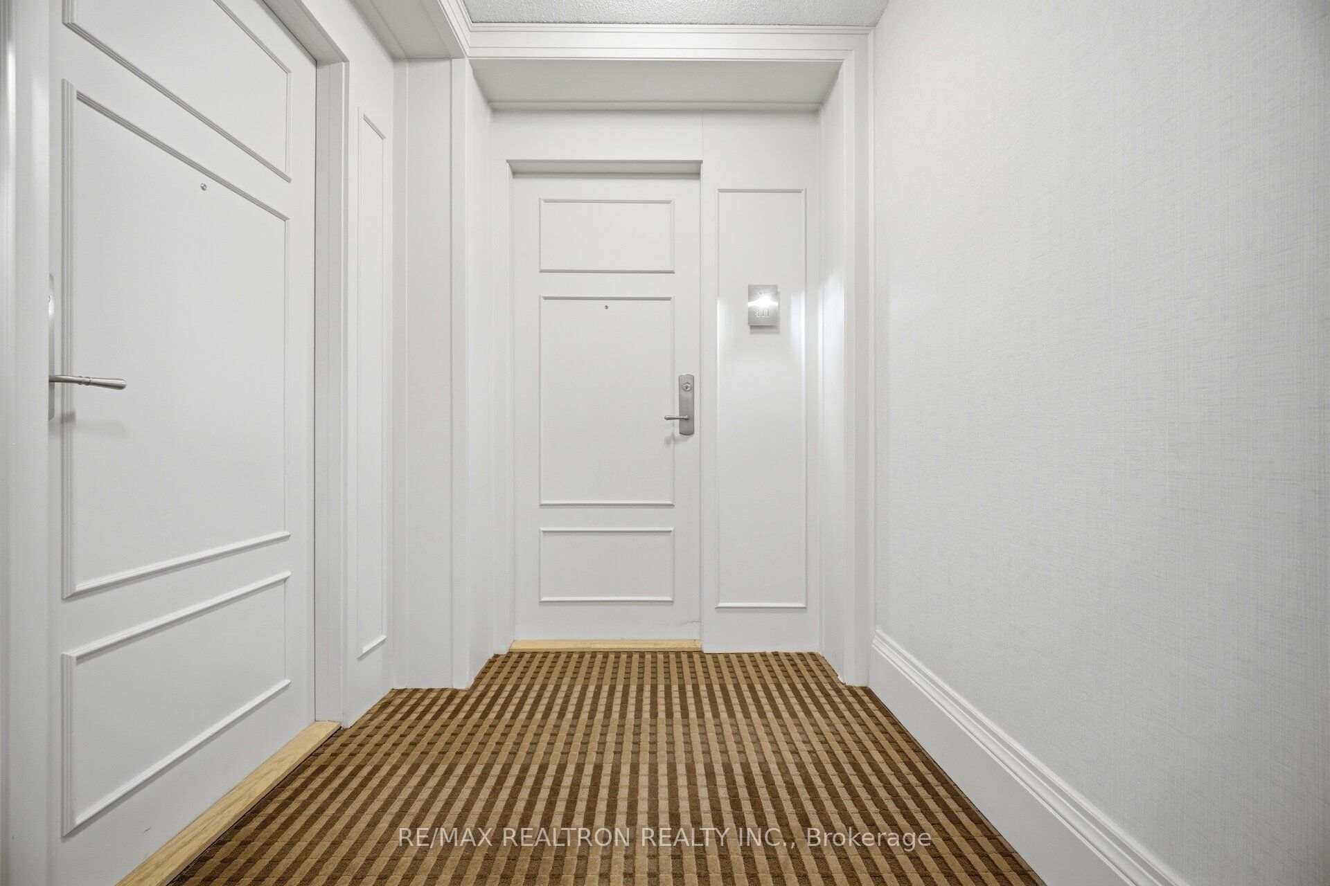 330 Red Maple Road 411