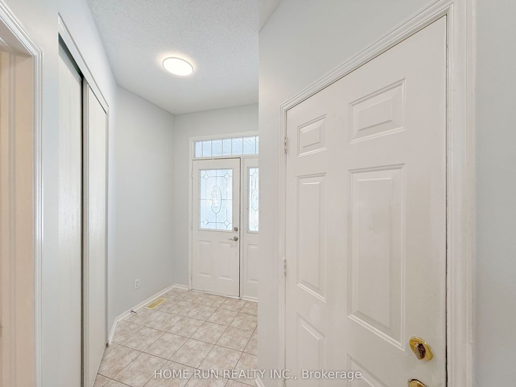 Photo of 95 Hemlo Crescent, Kanata, ON K2T 1E1 (MLS # X12822628)