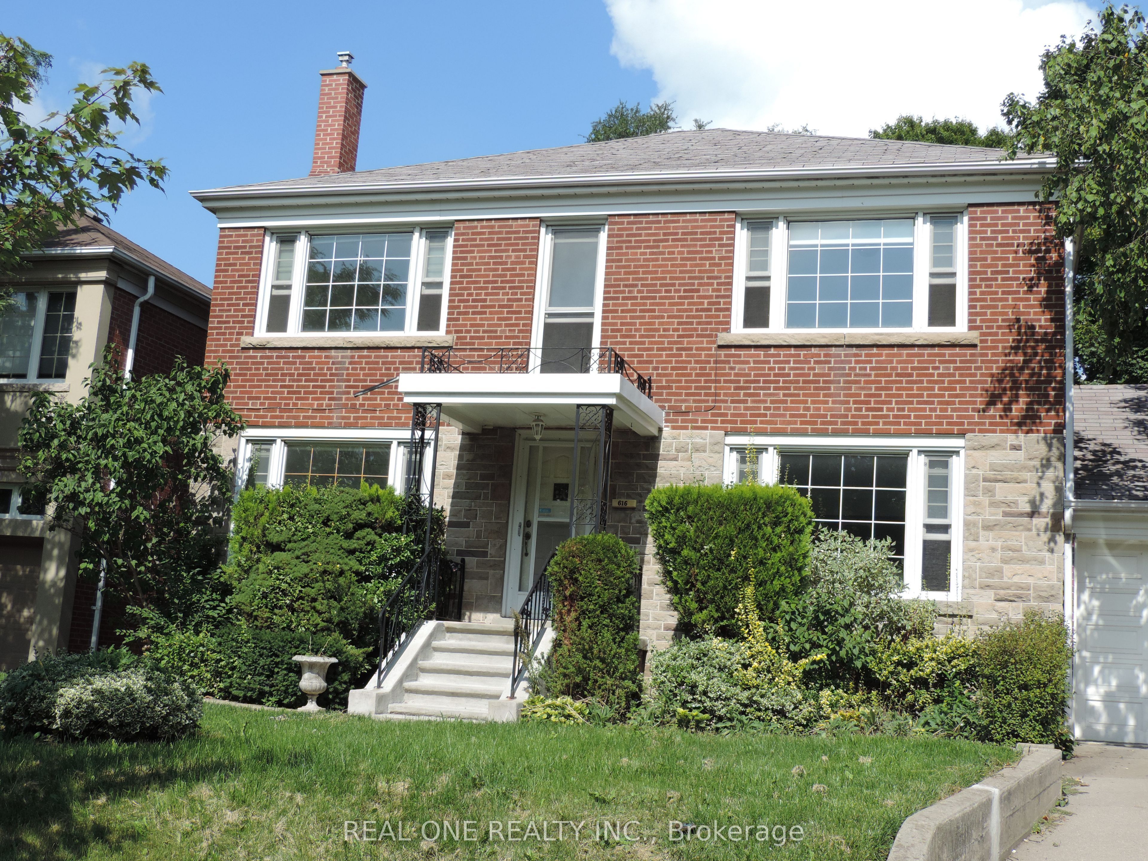 616 Briar Hill Avenue
