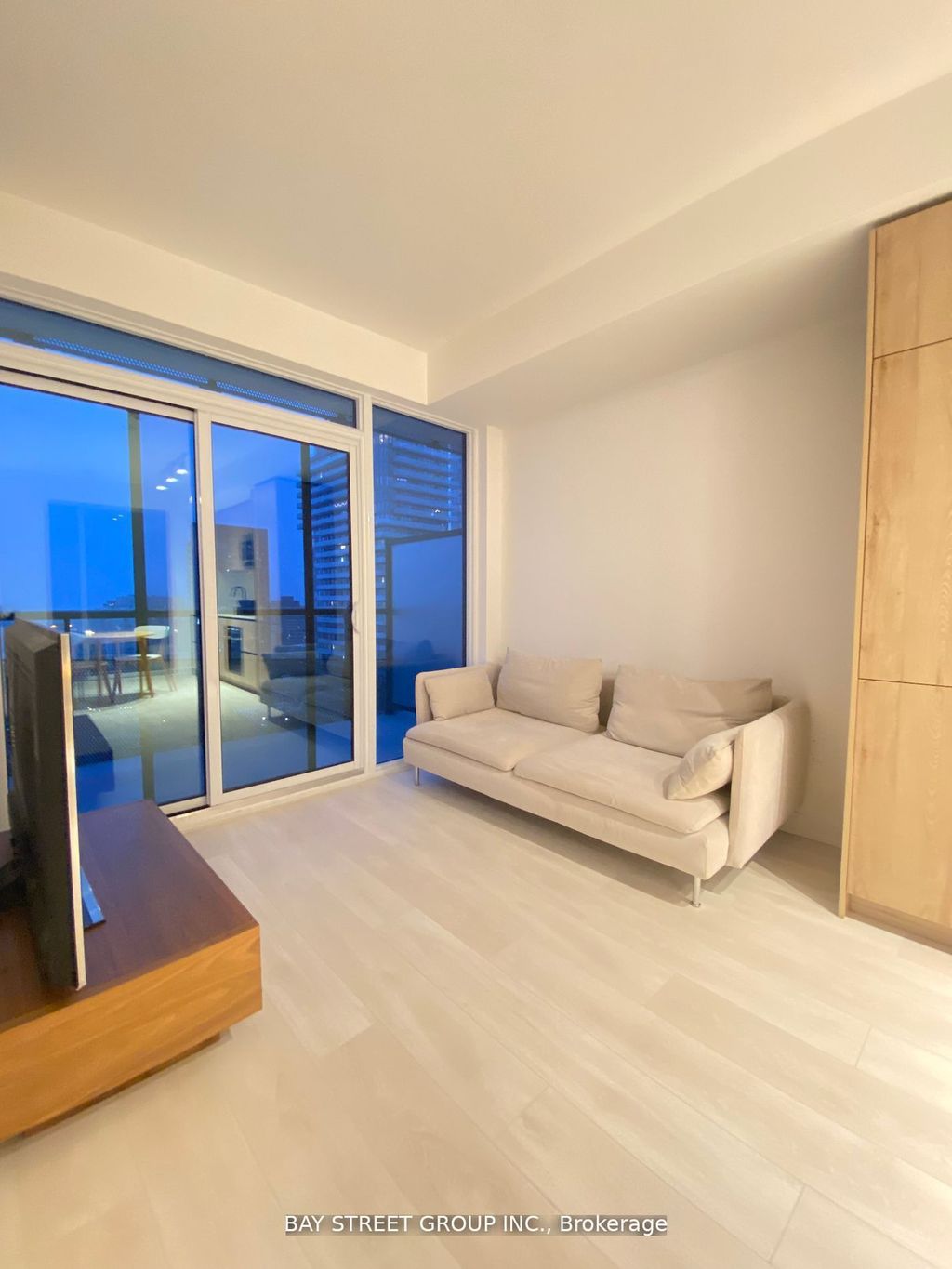 Photo of 127 Broadway Avenue #2513, Toronto, ON M4P 1V5 (MLS # C12470566)