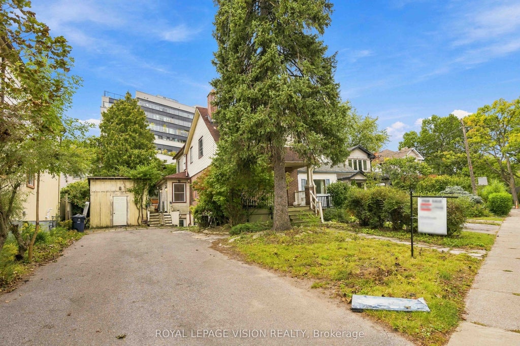 Photo of 9 East Road, Toronto, ON M1N 1Z9 (MLS # E13863908)