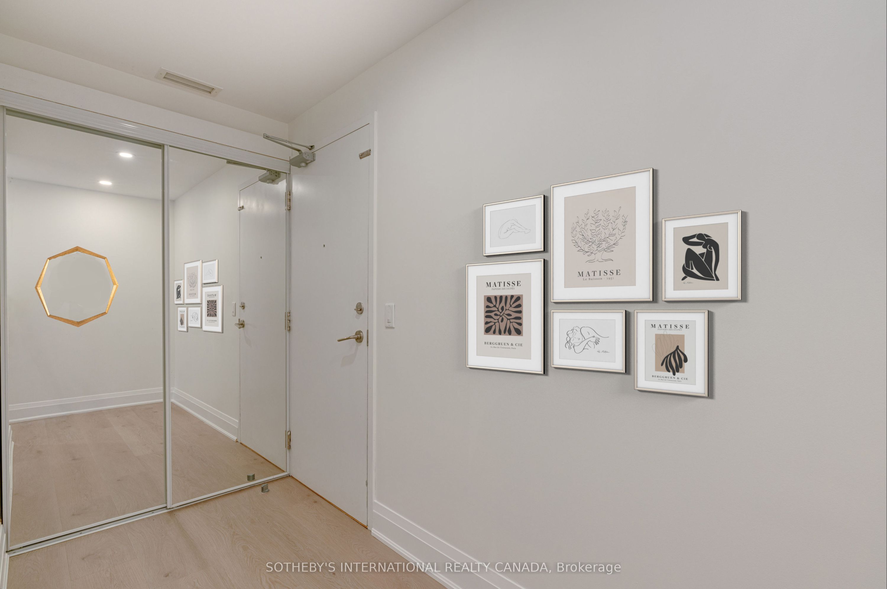 8302 Islington Avenue 302