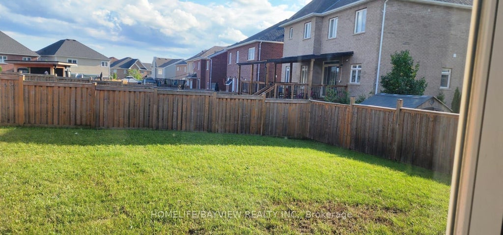 Photo of 1088 Greenhill Avenue, Oshawa, ON L1H 7K5 (MLS # E13725764)
