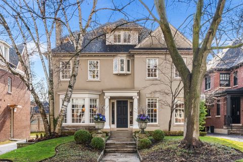 28 Hudson Drive Toronto ON M4T 2J9