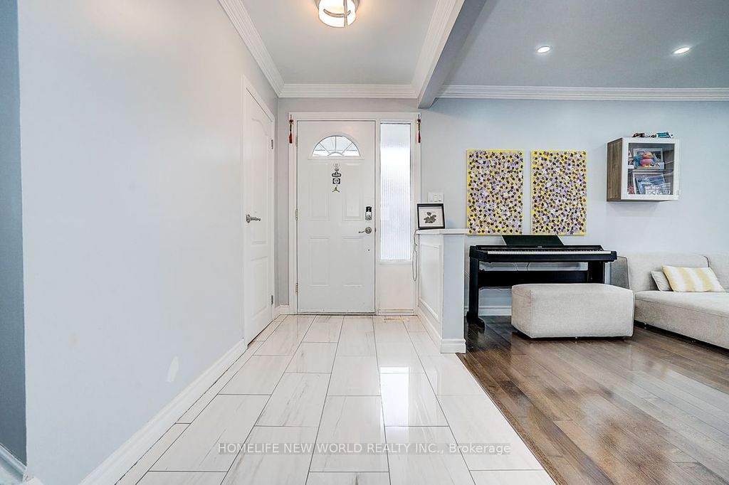 Photo of 47 Manorglen Crescent, Toronto, ON M1S 1W3 (MLS # E12699158)