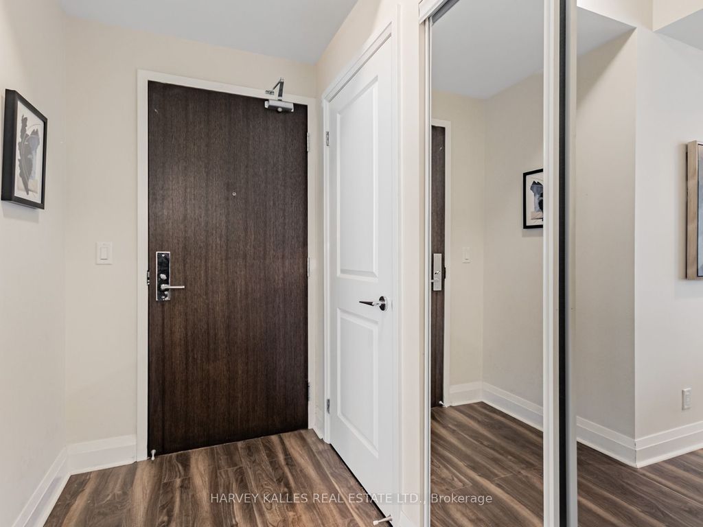 Photo of 1185 The Queensway Avenue #303, Toronto, ON M8Z 0C6 (MLS # W12709012)