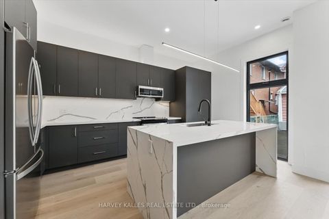 1064 Dufferin Street Rear Garden Suite Toronto ON M6H 4B6