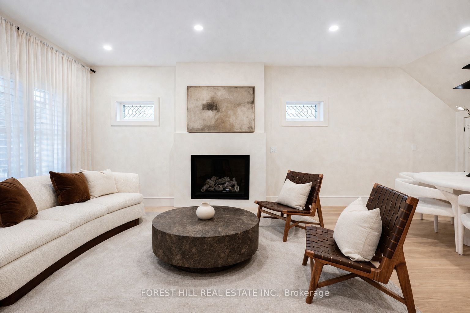 295 Strathmore Boulevard