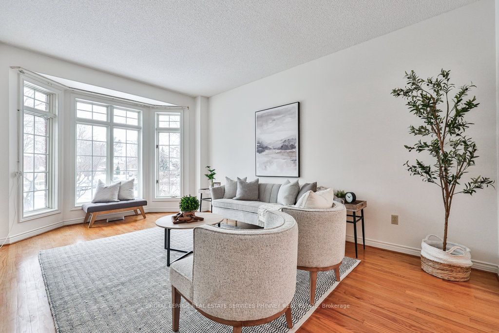 3952 Rolling Valley Drive