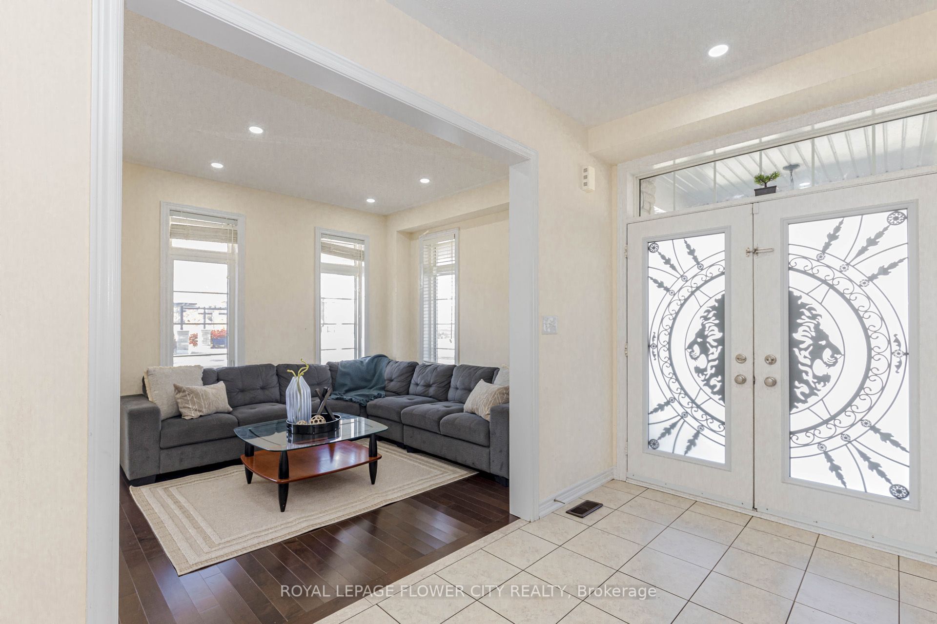 49 Squire Ellis Drive