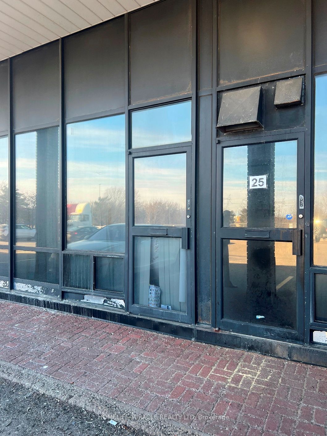 7956 Torbram Road 25